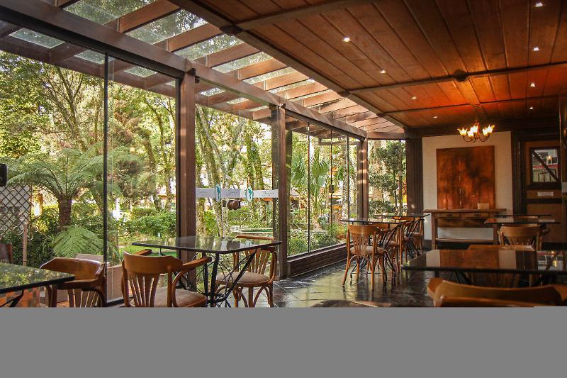Bavaria Sport Hotel Грамаду Екстер'єр фото The restaurant at the hotel